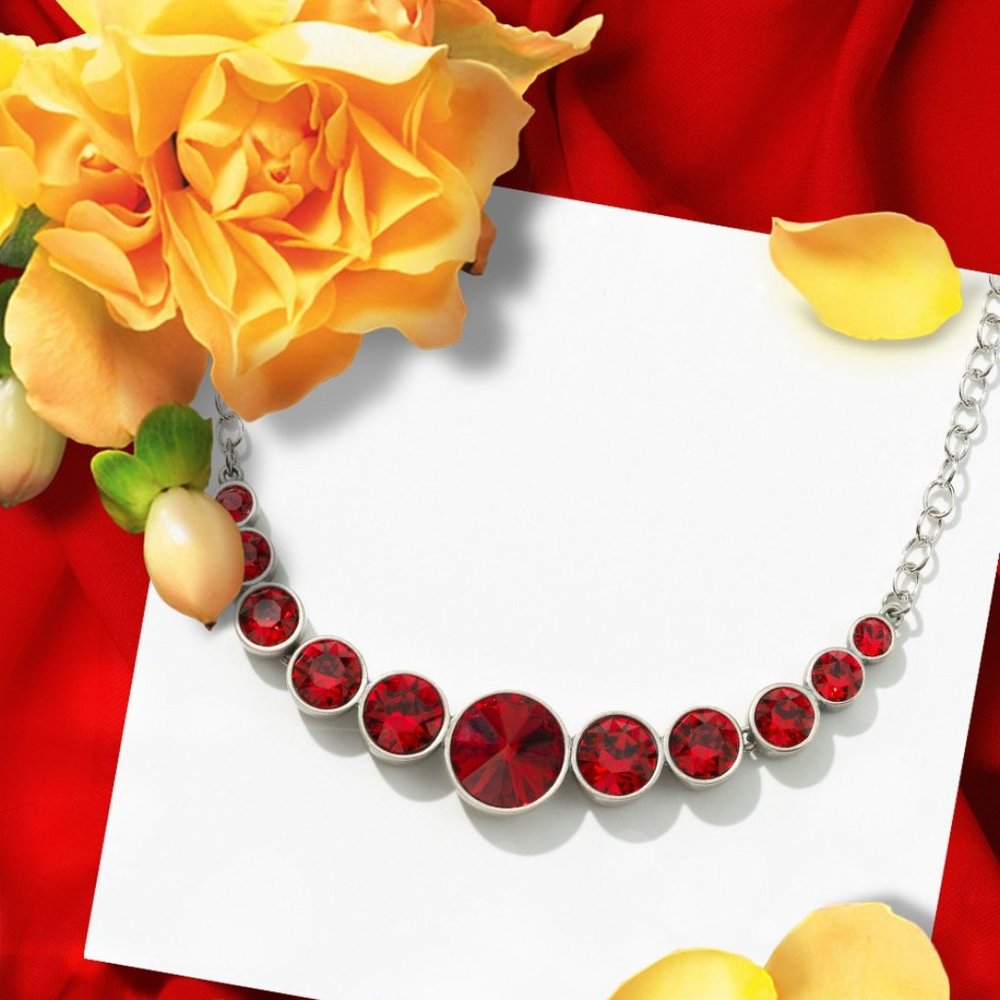💓 Magic Spot on Necklace BNIB, Scarlet color